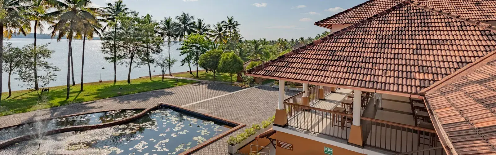 Luxury Experience Kollam Backwater