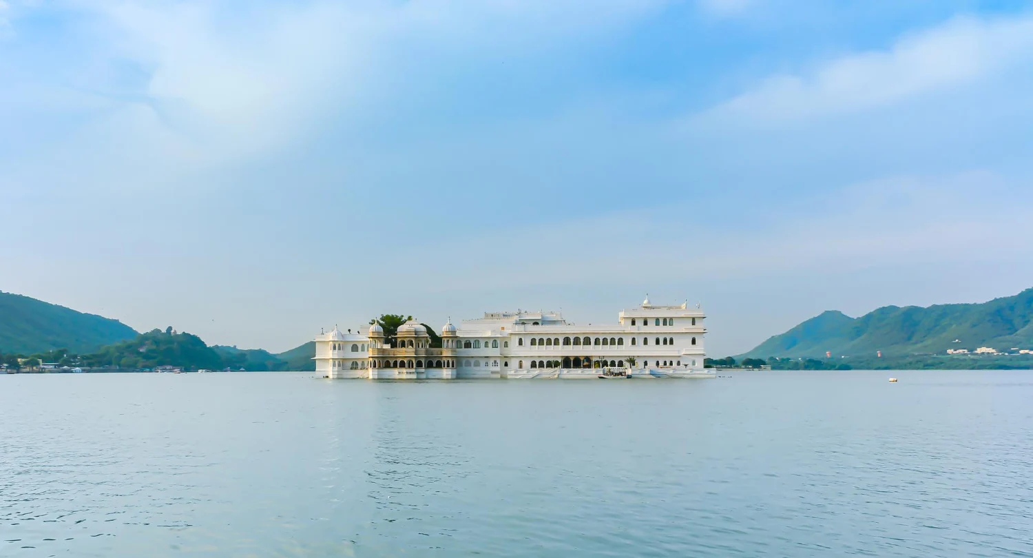 Lake Palace on Lake Pichola in Udaipur, a highlight of the Glimpses of India luxury tour